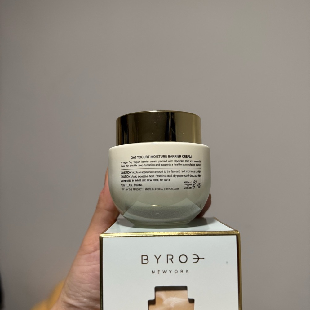 Byroe Oat Yogurt Moisture Barrier Cream Full Size - Picture 4 of 7